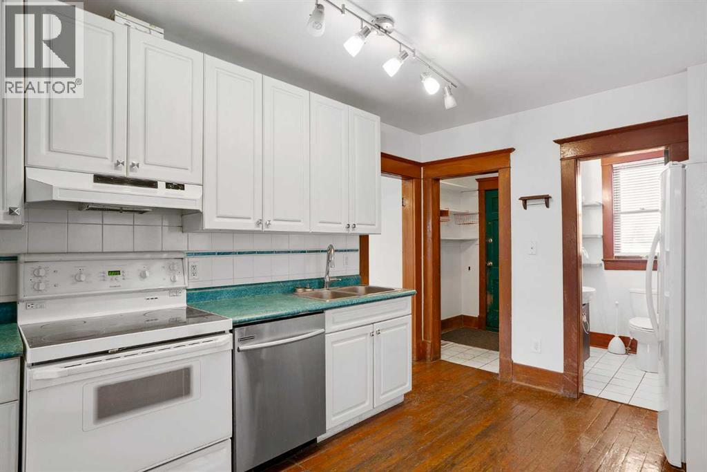 Single Family House for Sale in   Avenue SW Richmond Calgary 