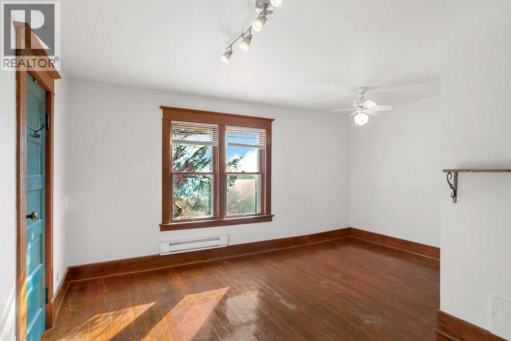 Single Family House for Sale in   Avenue SW Richmond Calgary 