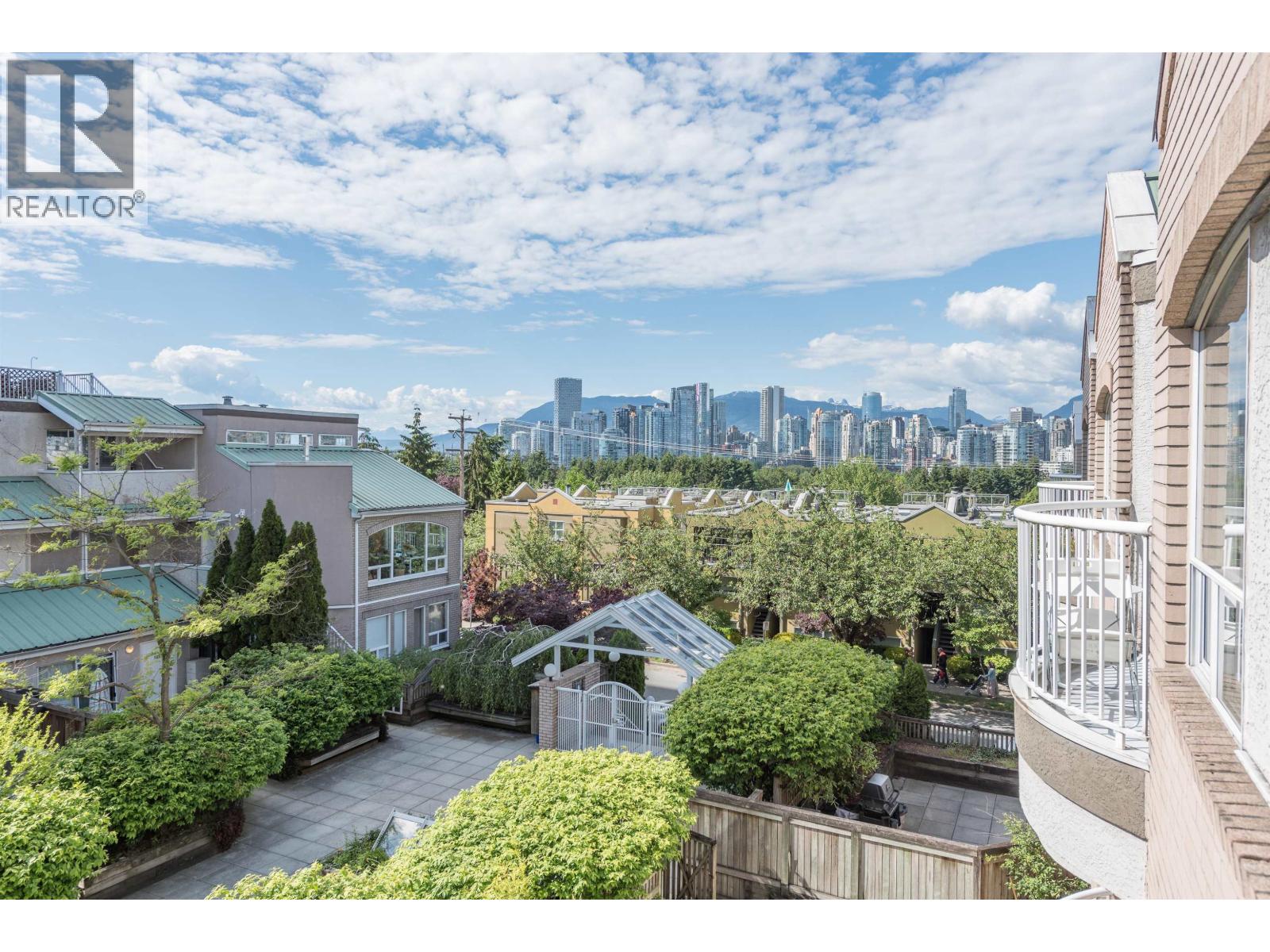 208 788 W 8TH AVENUE, Vancouver