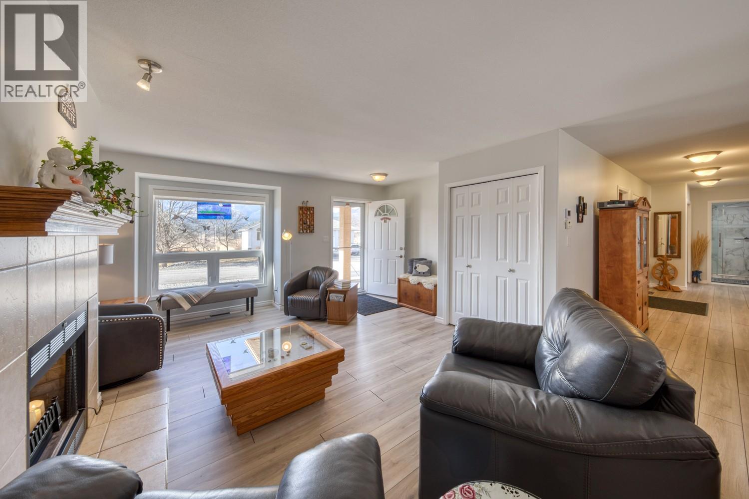 4887 Glen Eagle Drive, Fairmont Hot Springs