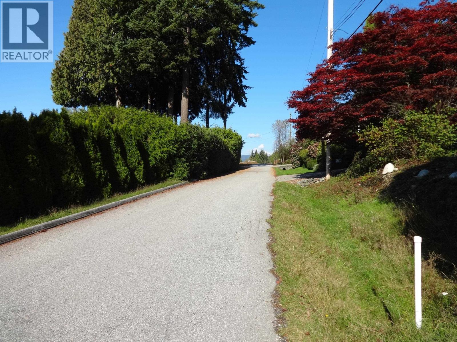 5112 PAM ROAD, Sechelt