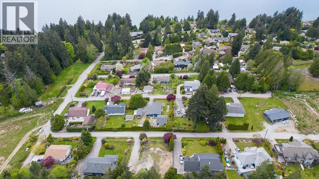 5112 PAM ROAD, Sechelt