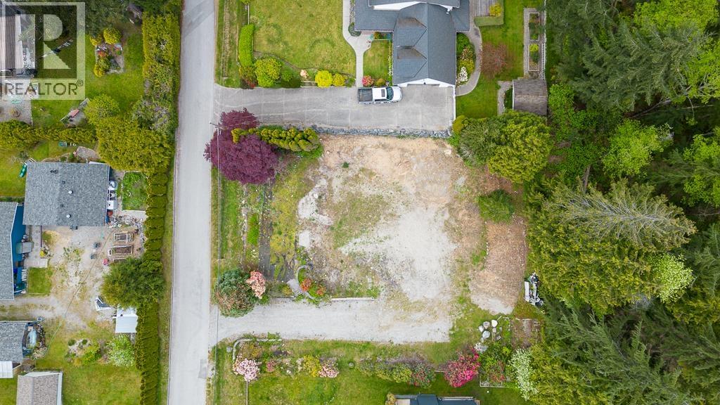 5112 PAM ROAD, Sechelt