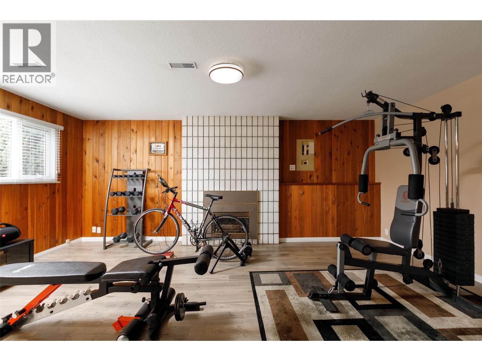  1831 Upland Avenue, Kelowna