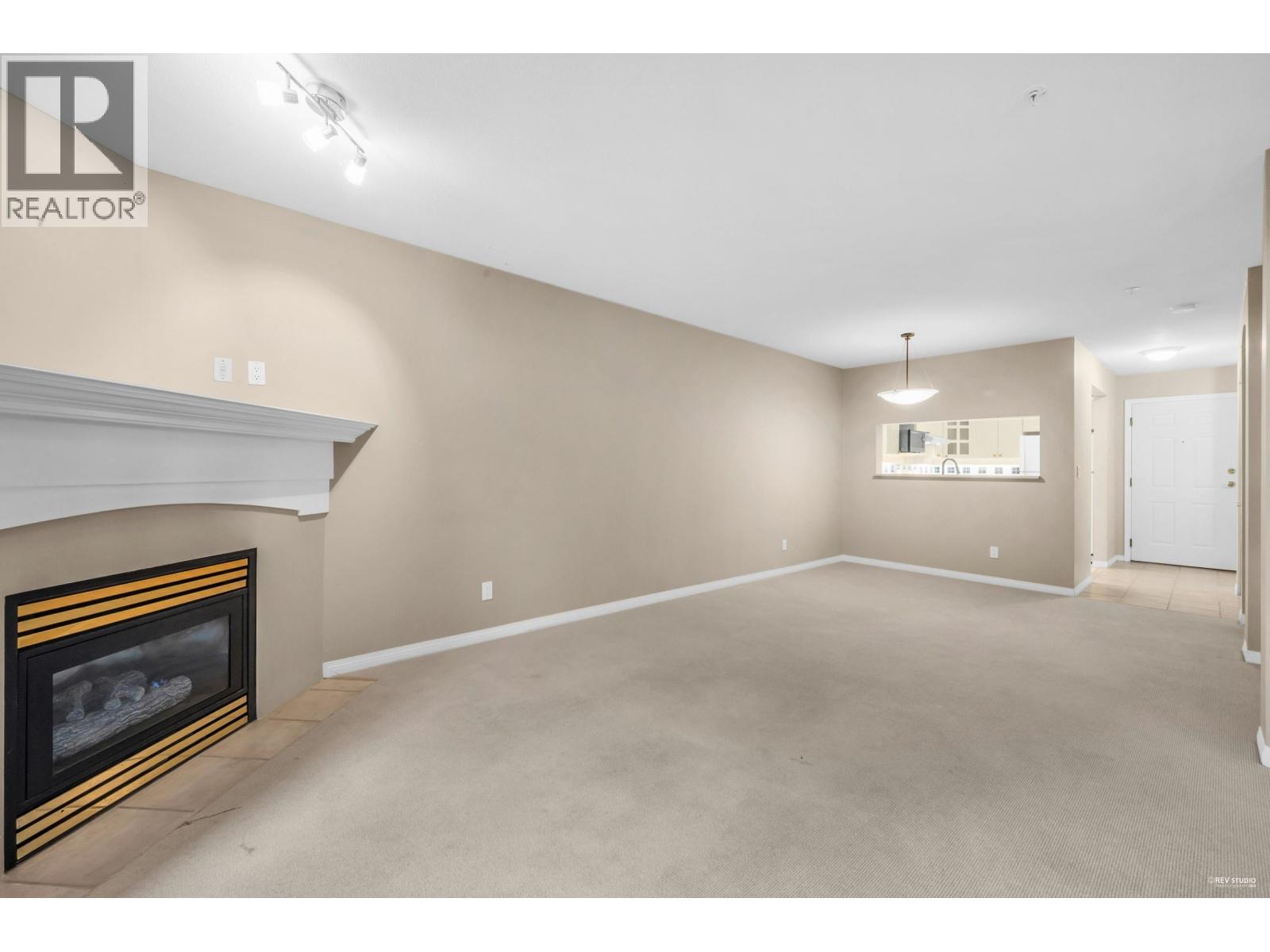 #229-5500 ANDREWS Road, Richmond