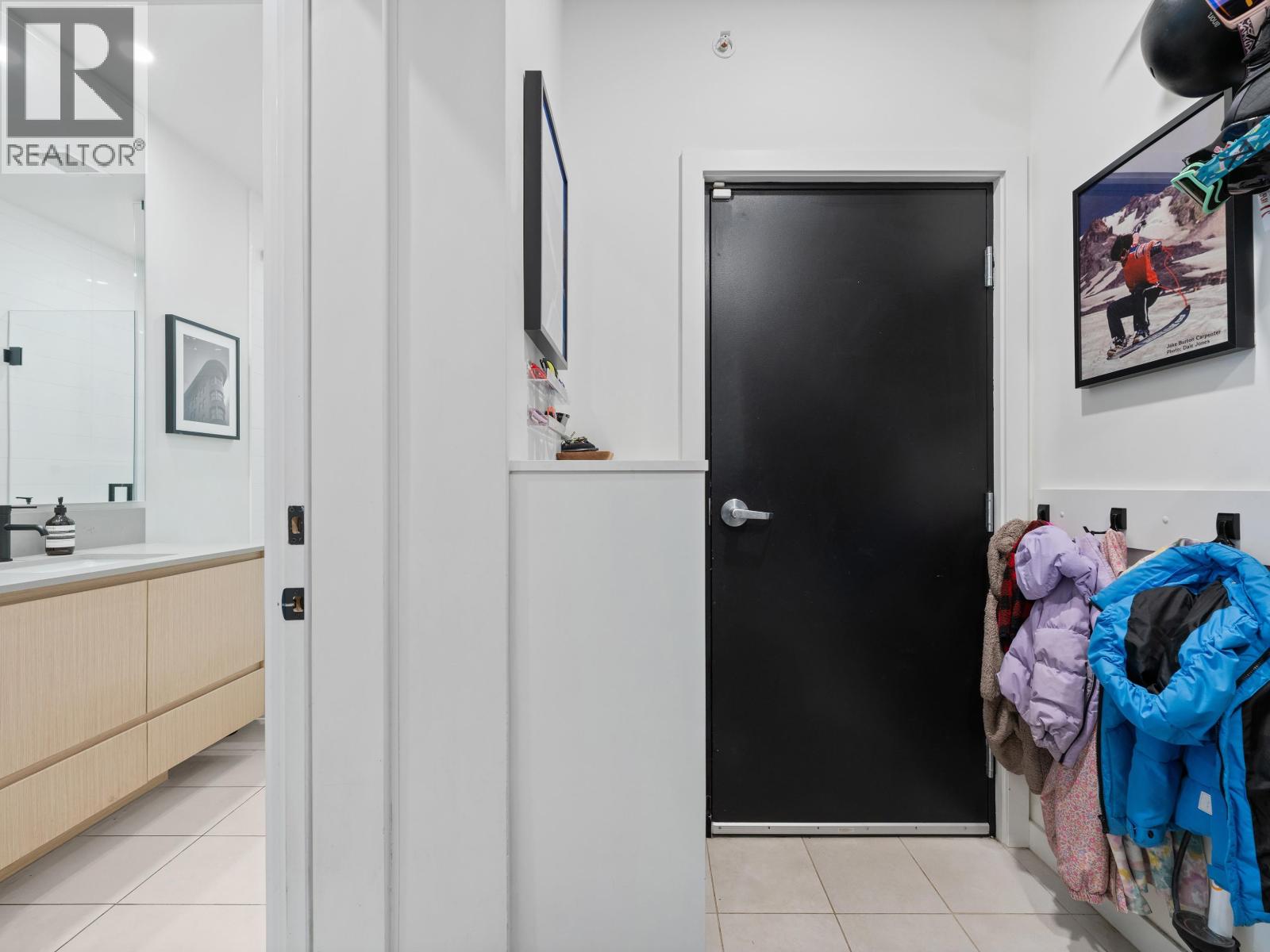 5 528 E 2ND STREET, North Vancouver