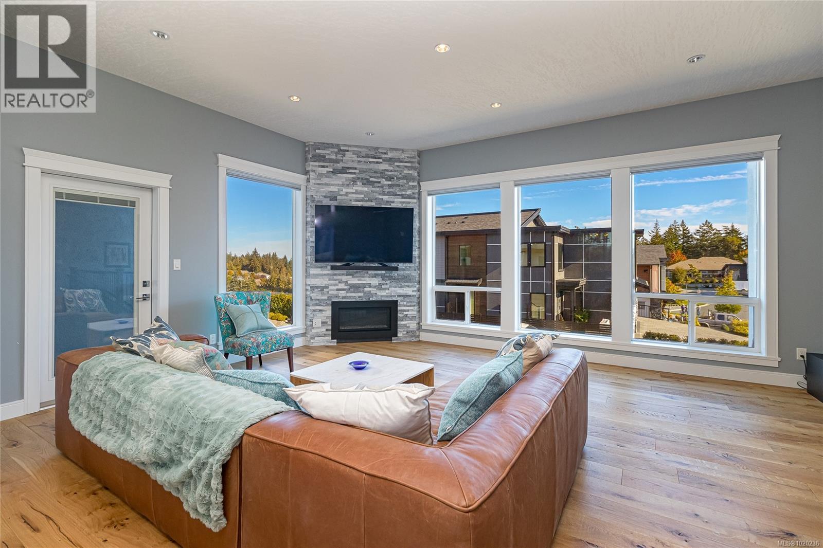 3638 Ridge View Terr, Colwood