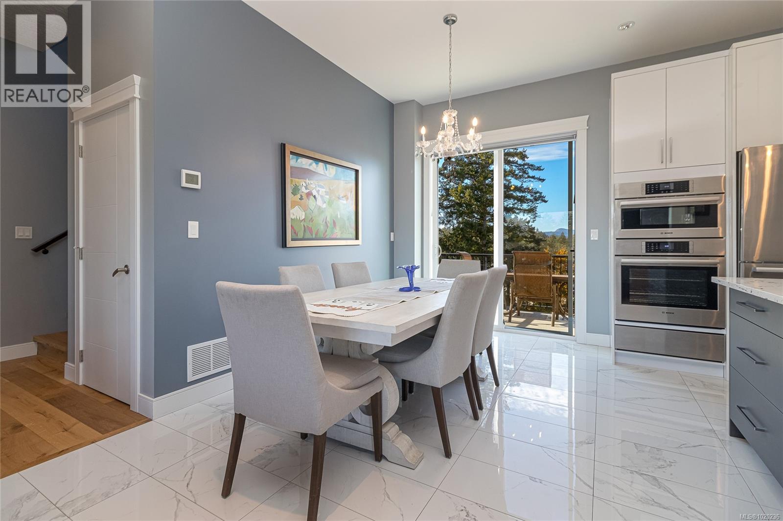 3638 Ridge View Terr, Colwood