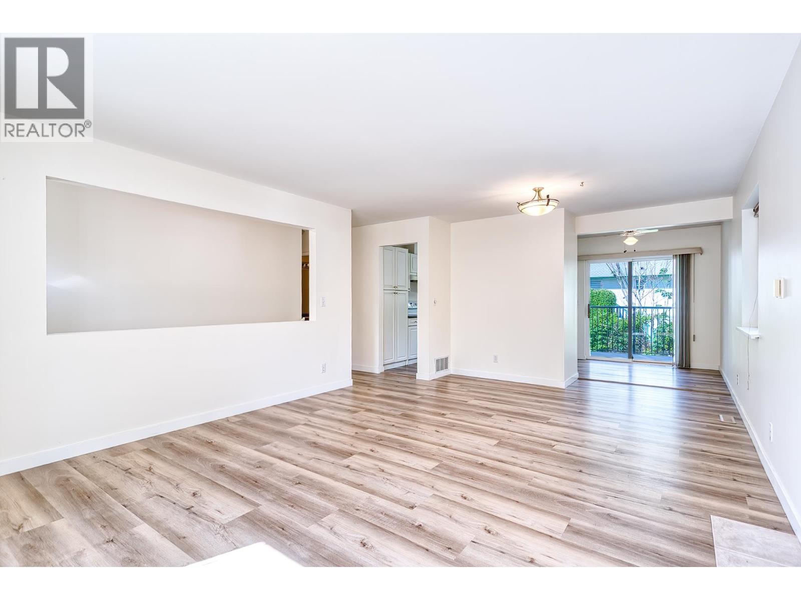 5833 HERON PLACE, Sechelt