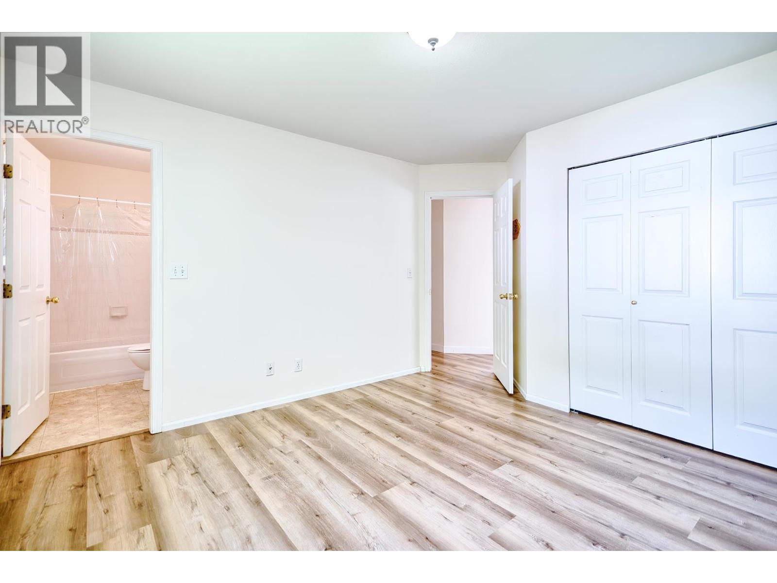 5833 HERON PLACE, Sechelt