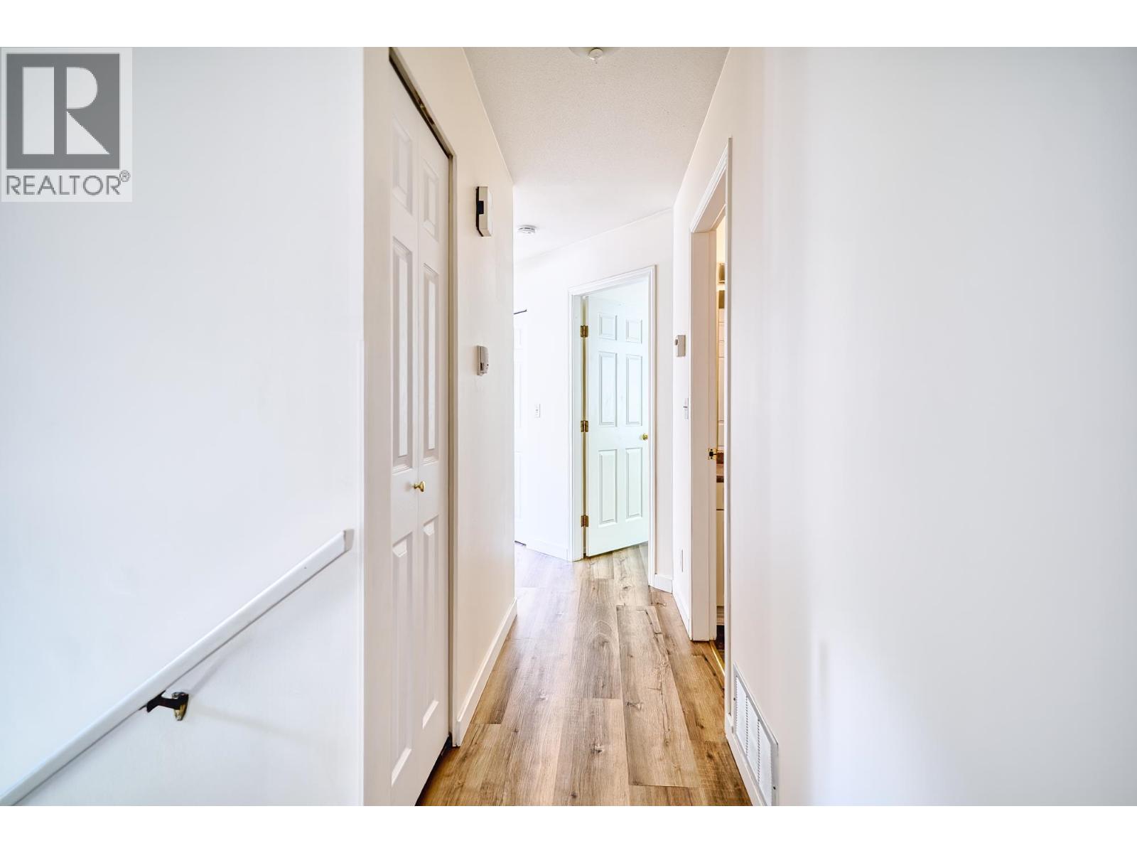 5833 HERON PLACE, Sechelt