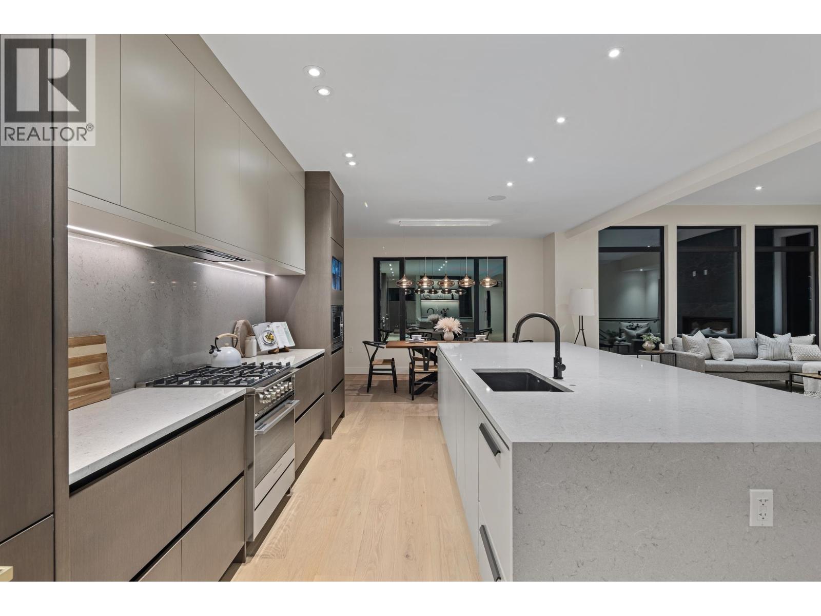 7681 CERULEAN DRIVE, Pemberton