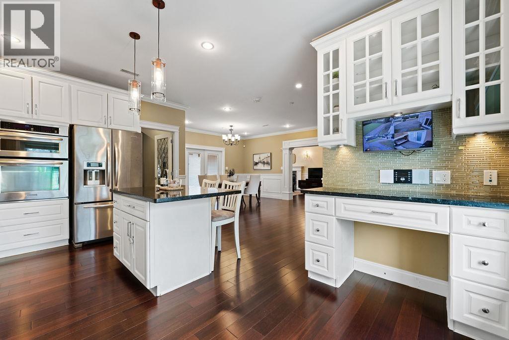 9200 SAUNDERS Road, Richmond