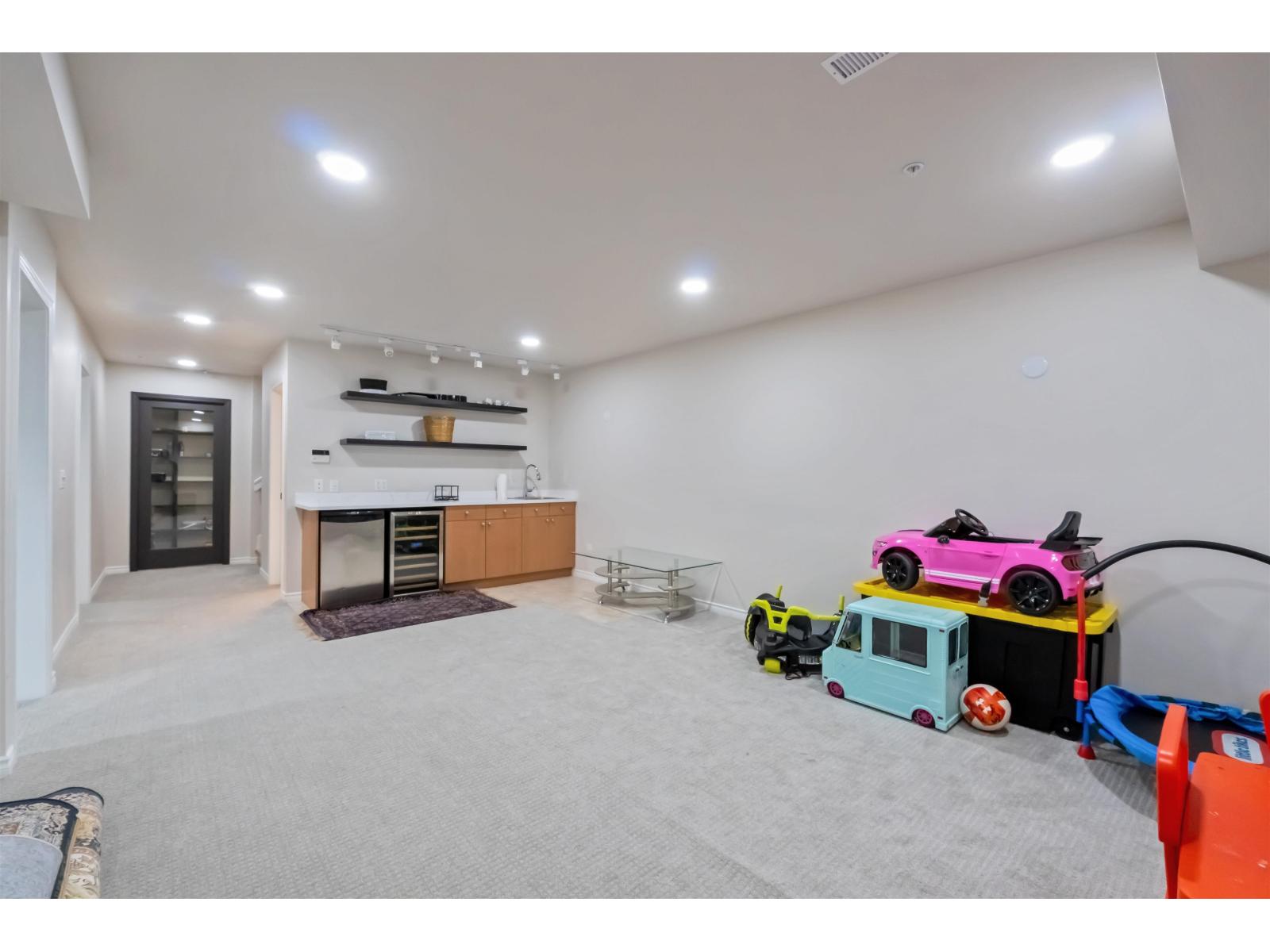 43 16655 64 AVENUE, Surrey