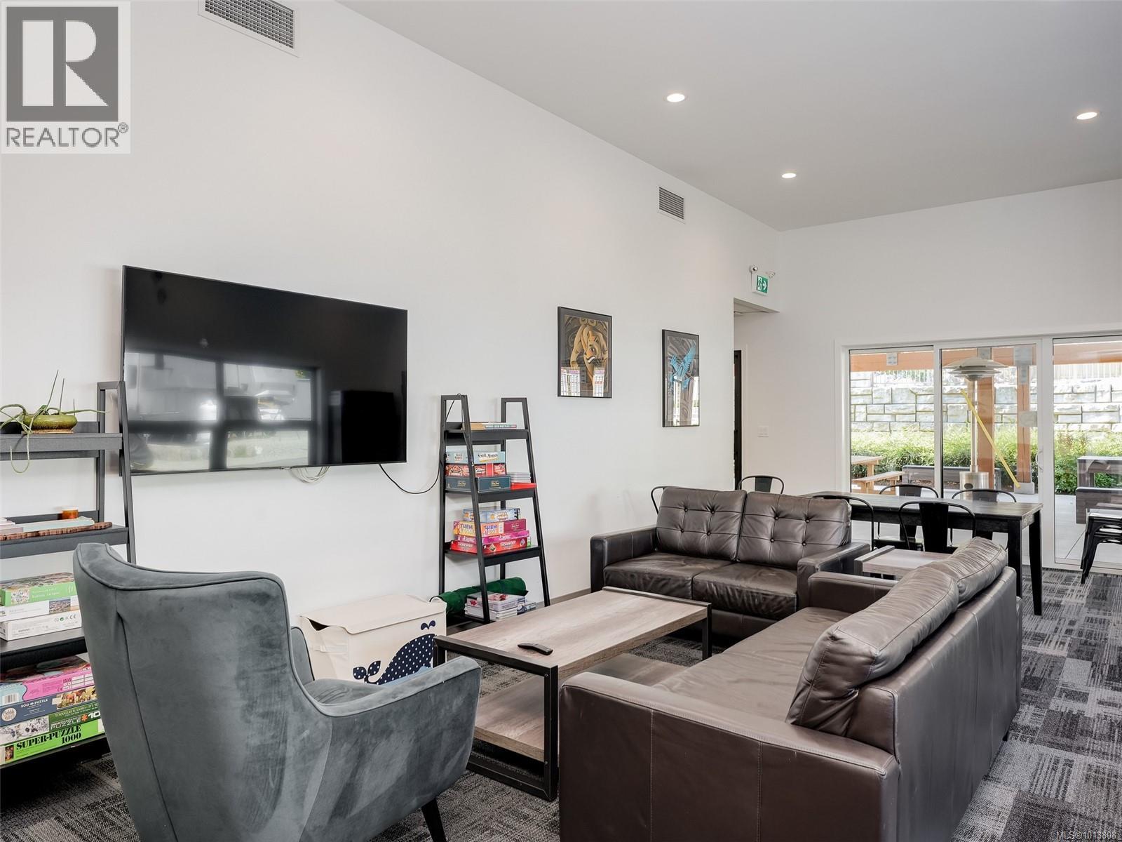 432 747 Old Place Rd, Central Saanich