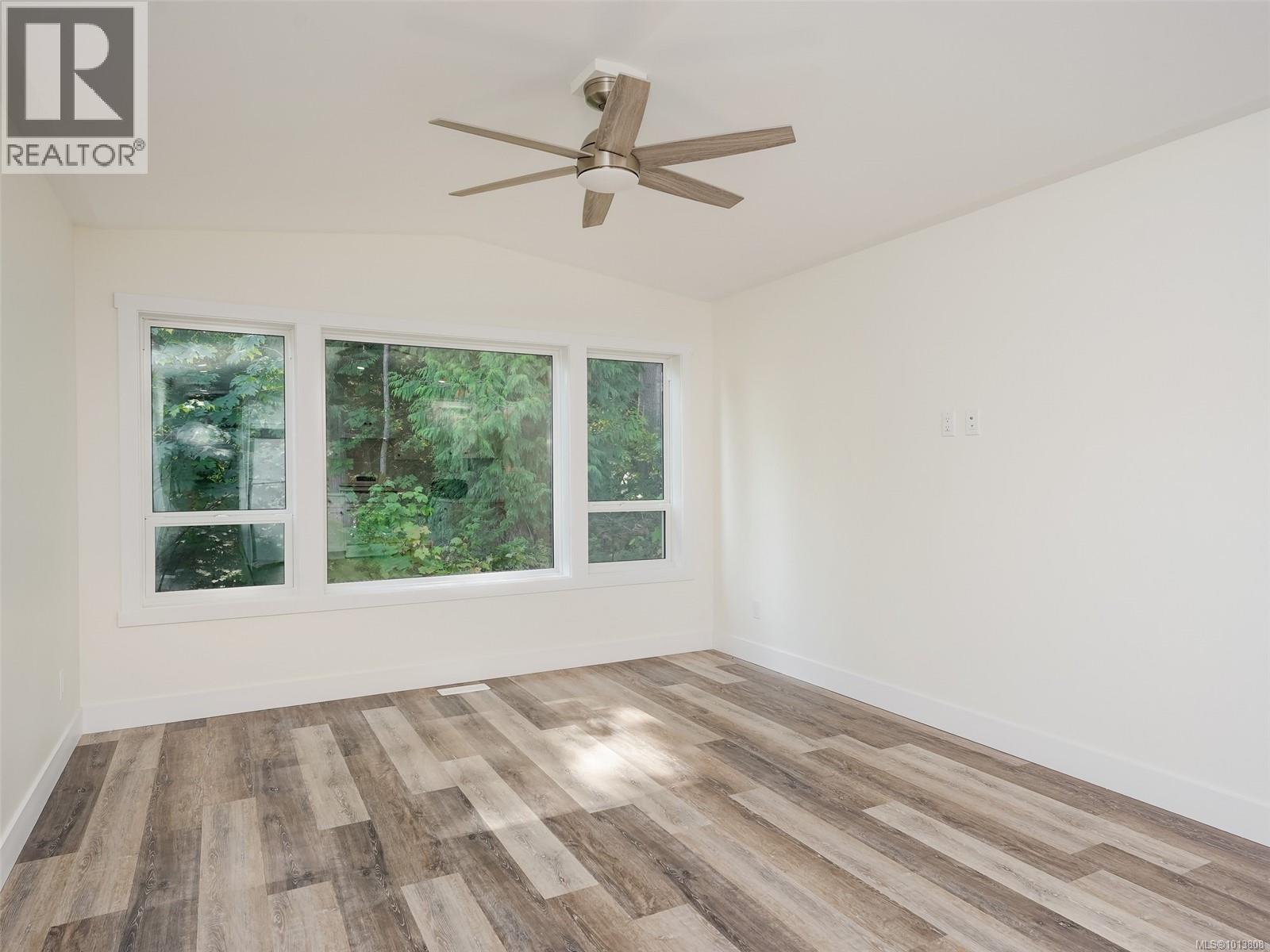 432 747 Old Place Rd, Central Saanich