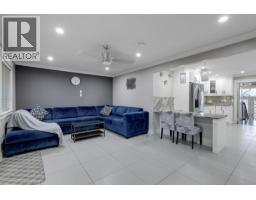 8225 Nw Burnfield Crescent, Burnaby, BC V5E3W6 Photo 14