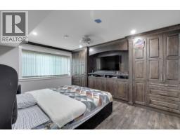 8225 Nw Burnfield Crescent, Burnaby, BC V5E3W6 Photo 31