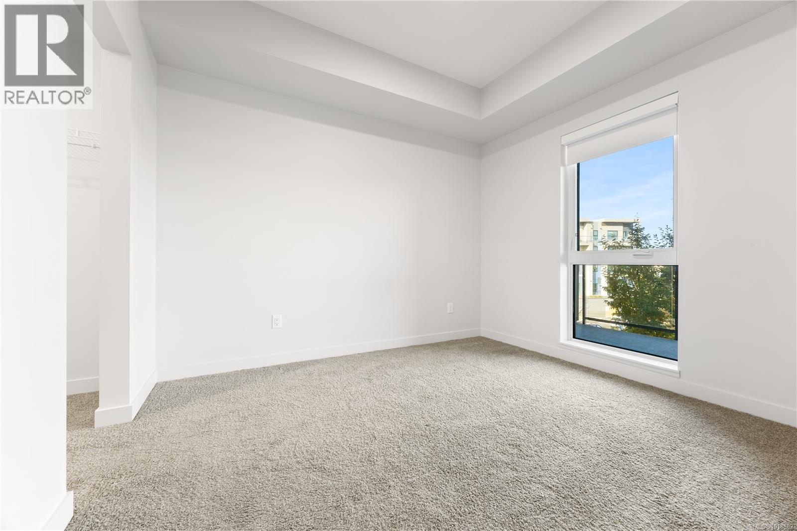 209 120 Jensen Ave W, Parksville