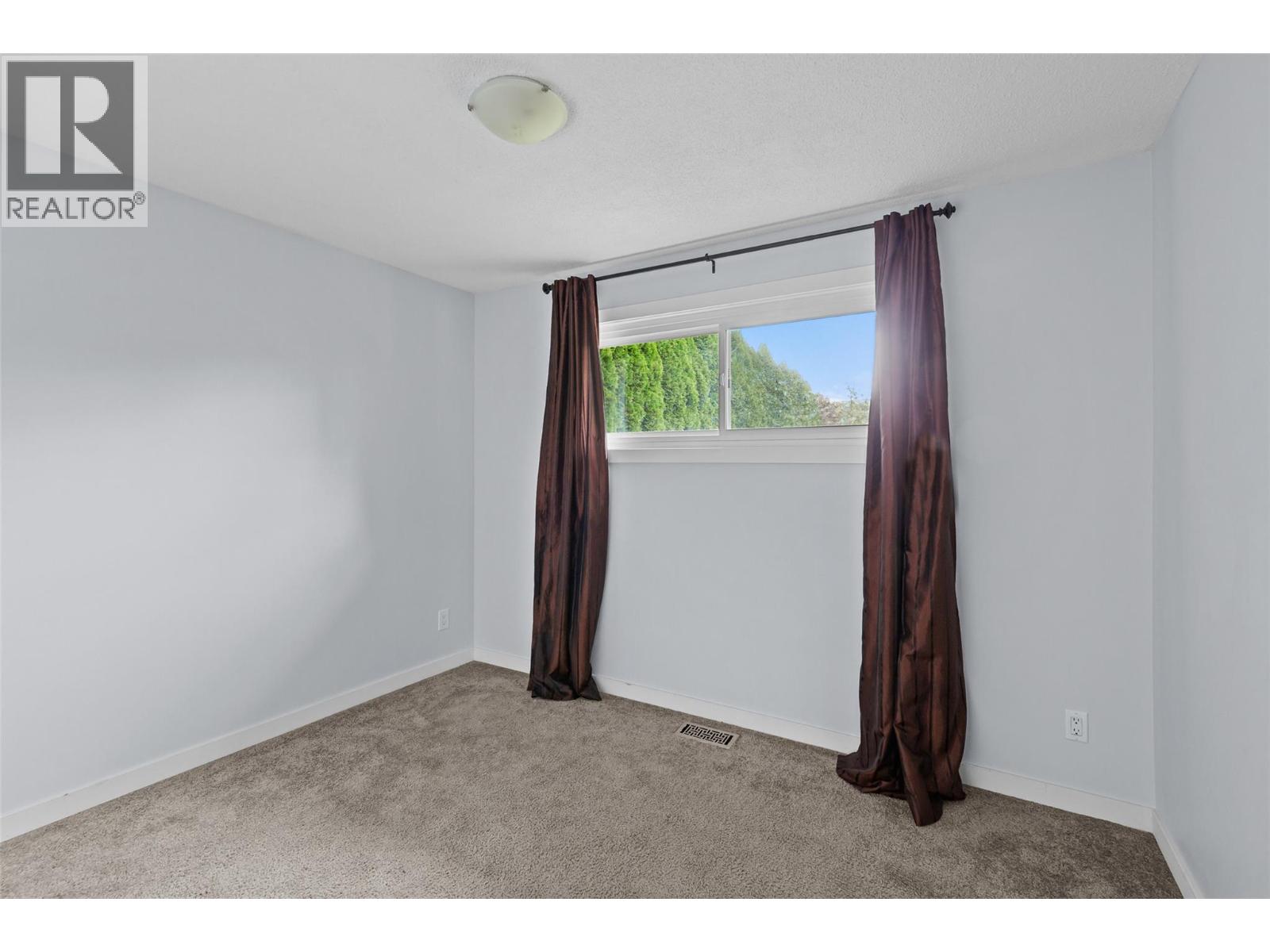  1570 Pasadena Road, Kelowna