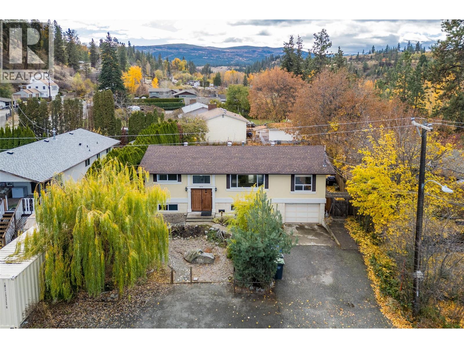  1570 Pasadena Road, Kelowna