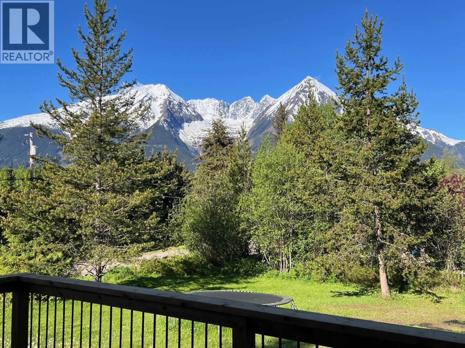 5860 STENMAN Road, Smithers