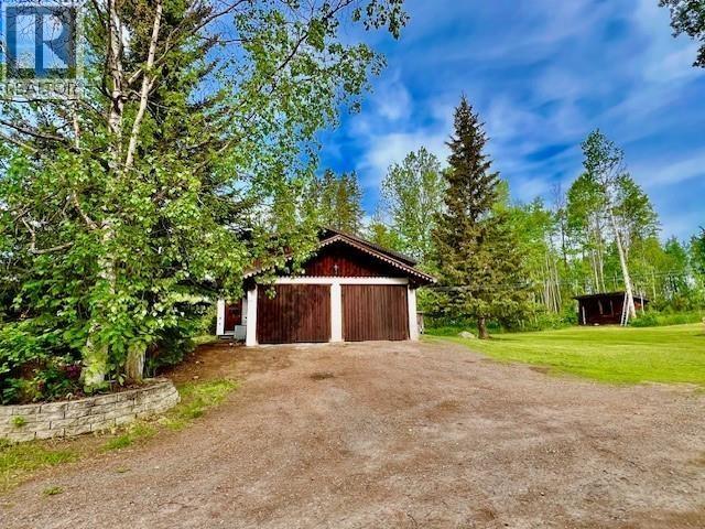 5860 STENMAN Road, Smithers