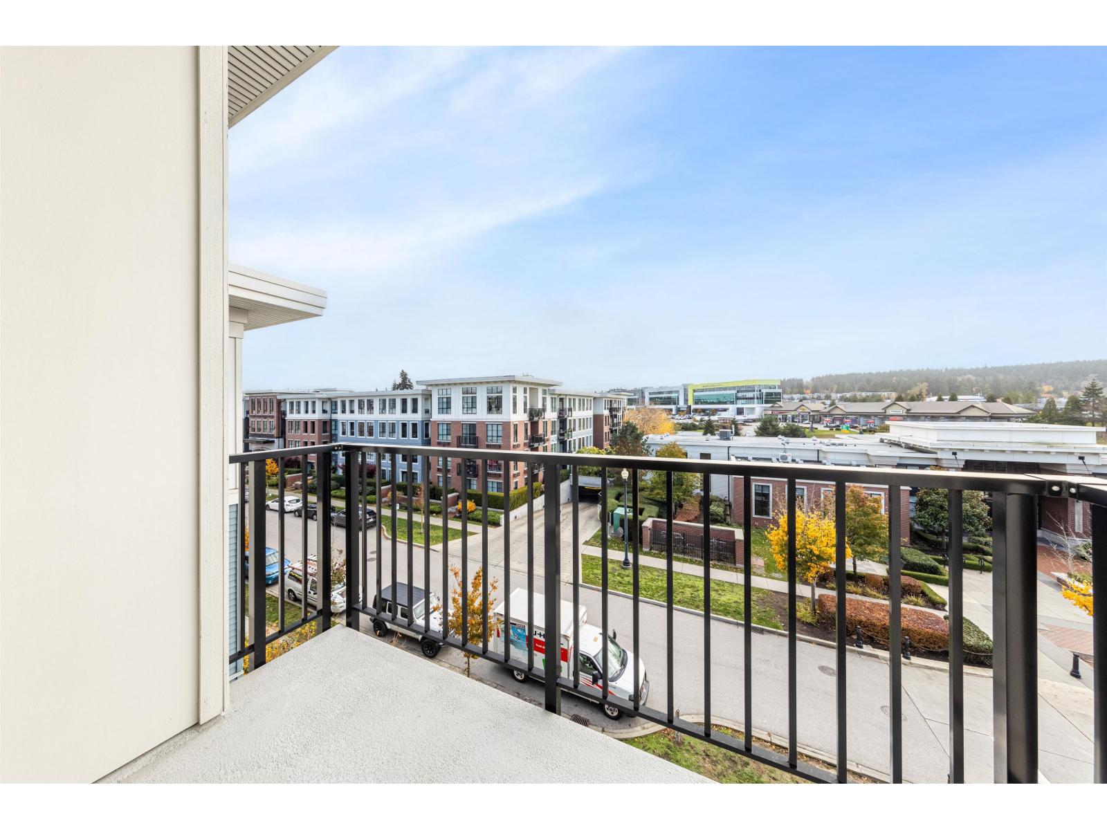 411 15137 33 AVENUE, Surrey