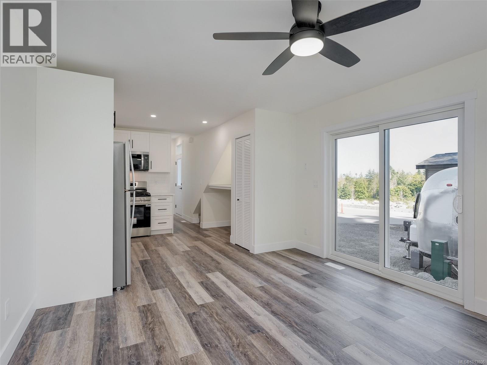 431 747 Old Place Rd, Central Saanich