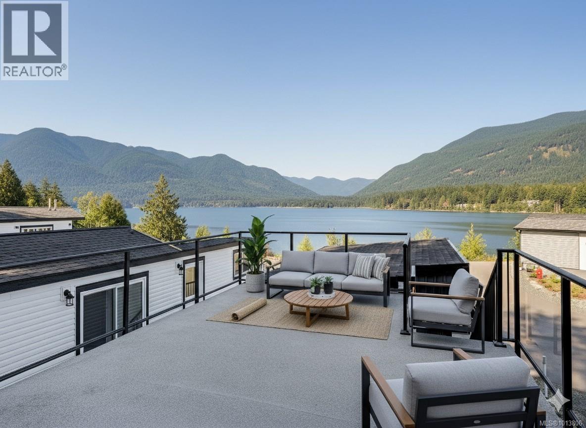 431 747 Old Place Rd, Central Saanich