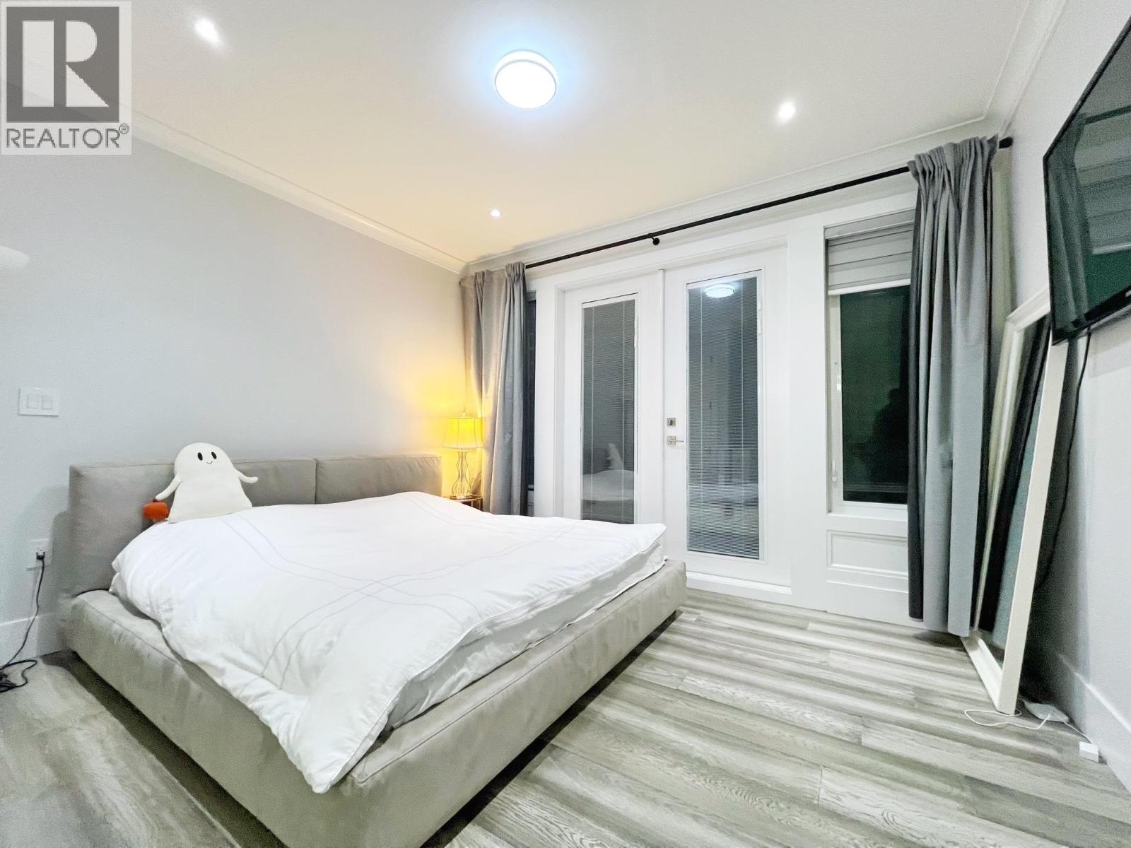 10680 ASHCROFT AVENUE, Richmond