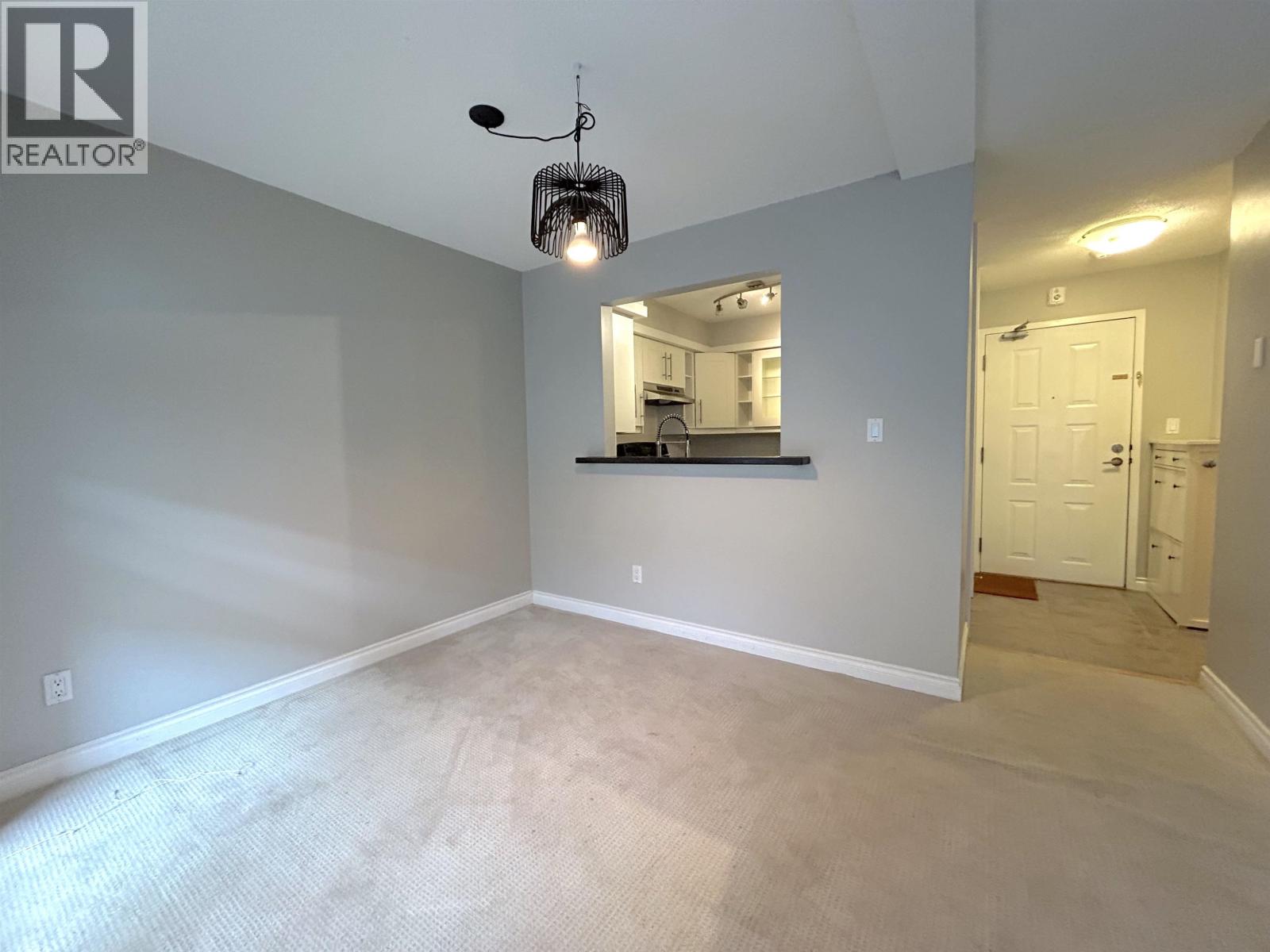 208 737 HAMILTON STREET, New Westminster