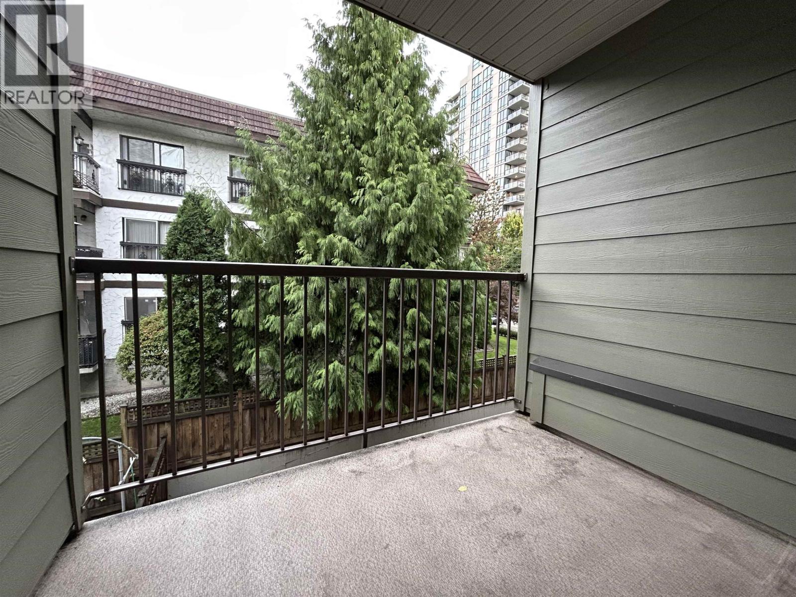 208 737 HAMILTON STREET, New Westminster