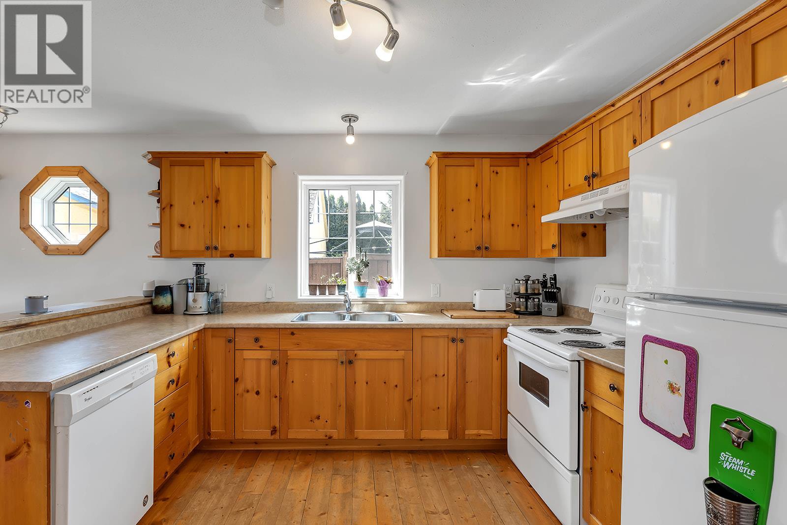  550 Patterson Avenue, Kelowna