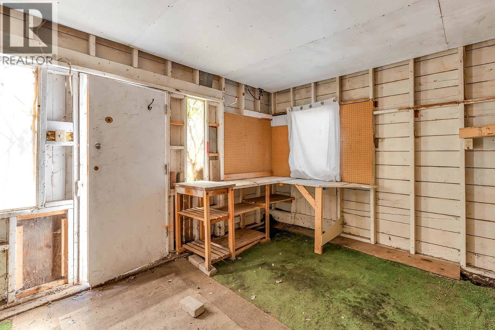  550 Patterson Avenue, Kelowna