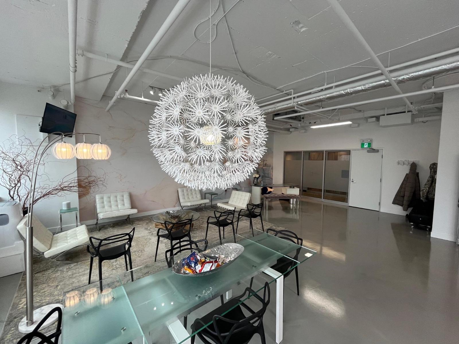 Office in Surrey - Image 2