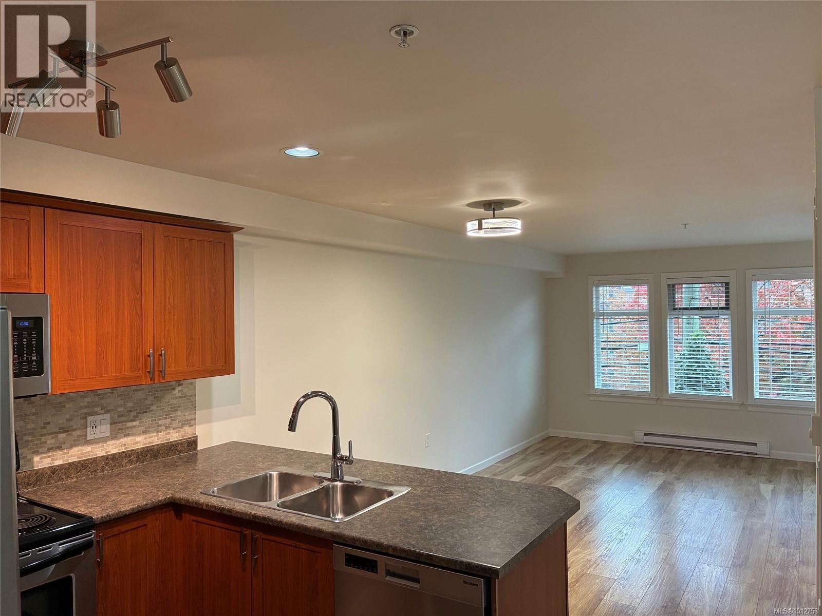 306 663 Goldstream Avenue, Langford