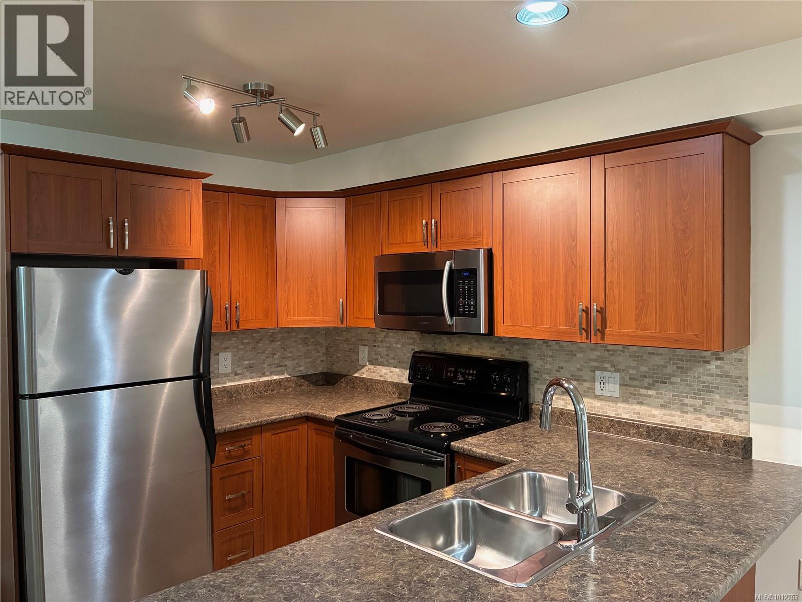 306 663 Goldstream Avenue, Langford