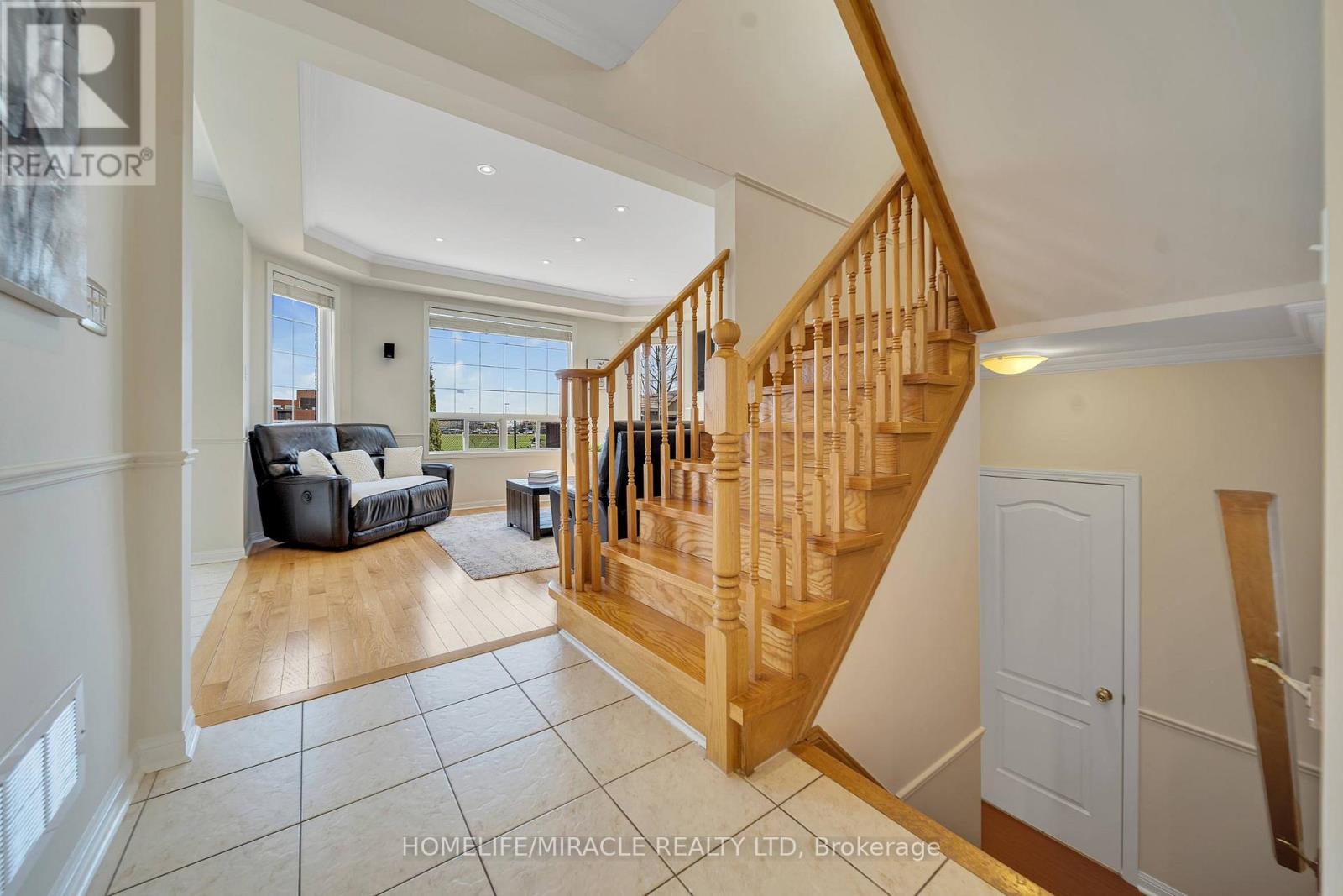 13 BONAVISTA DRIVE - 14