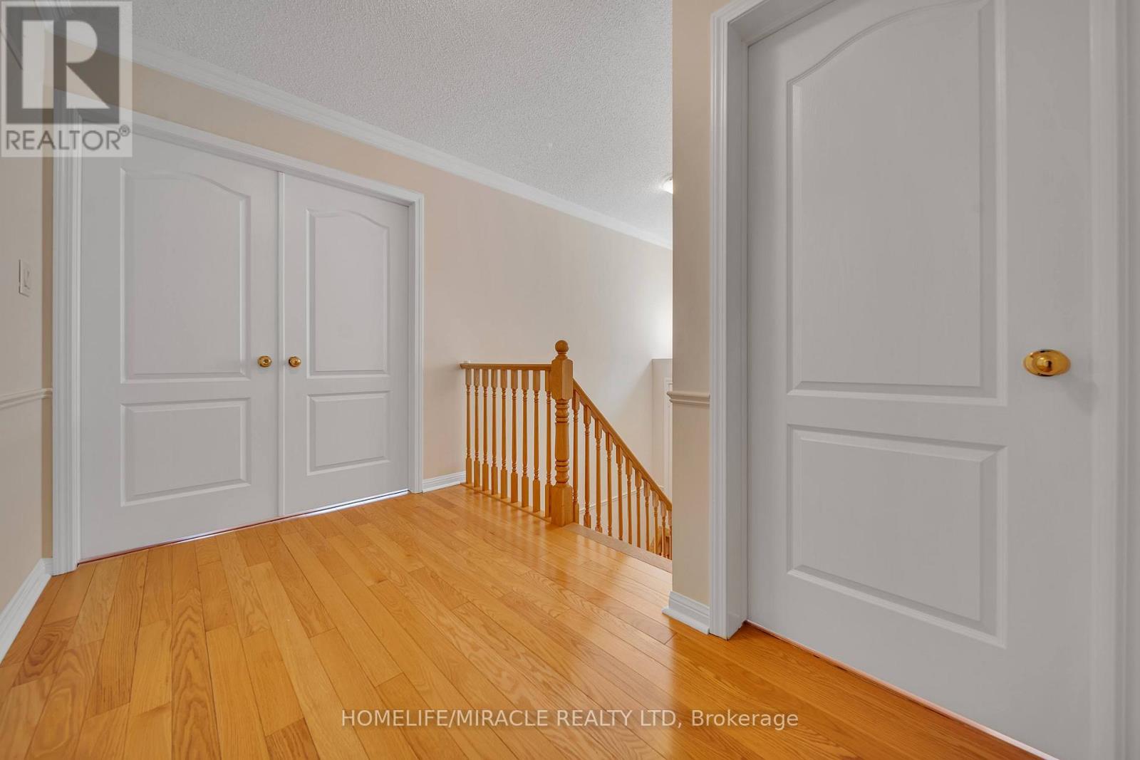 13 BONAVISTA DRIVE - 23