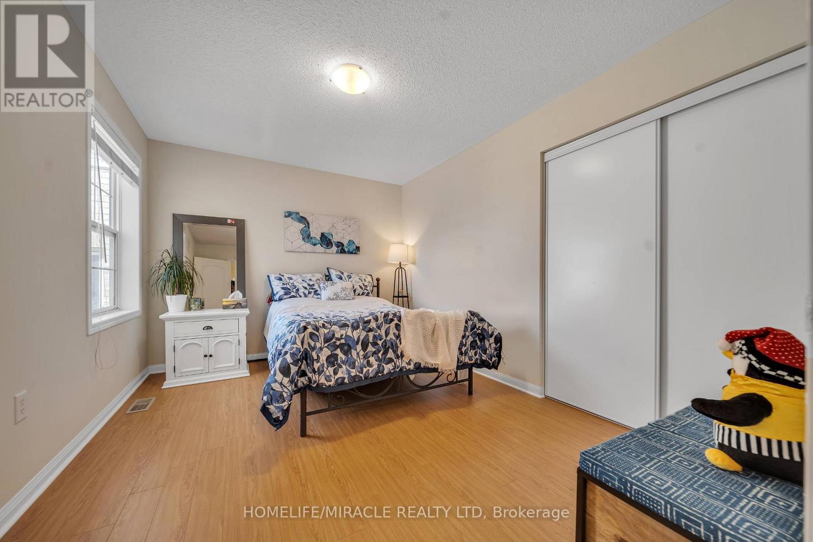13 BONAVISTA DRIVE - 29