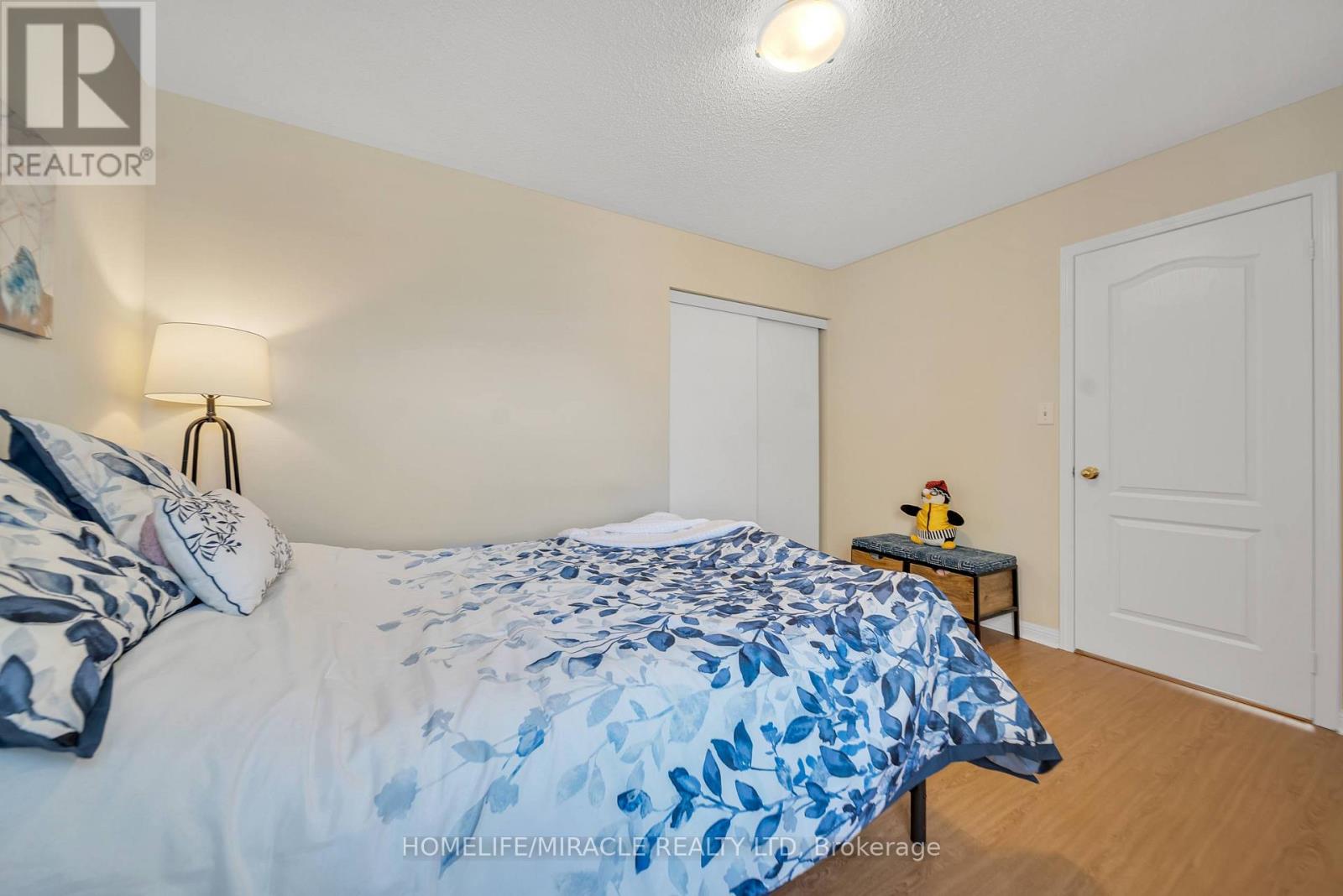 13 BONAVISTA DRIVE - 30
