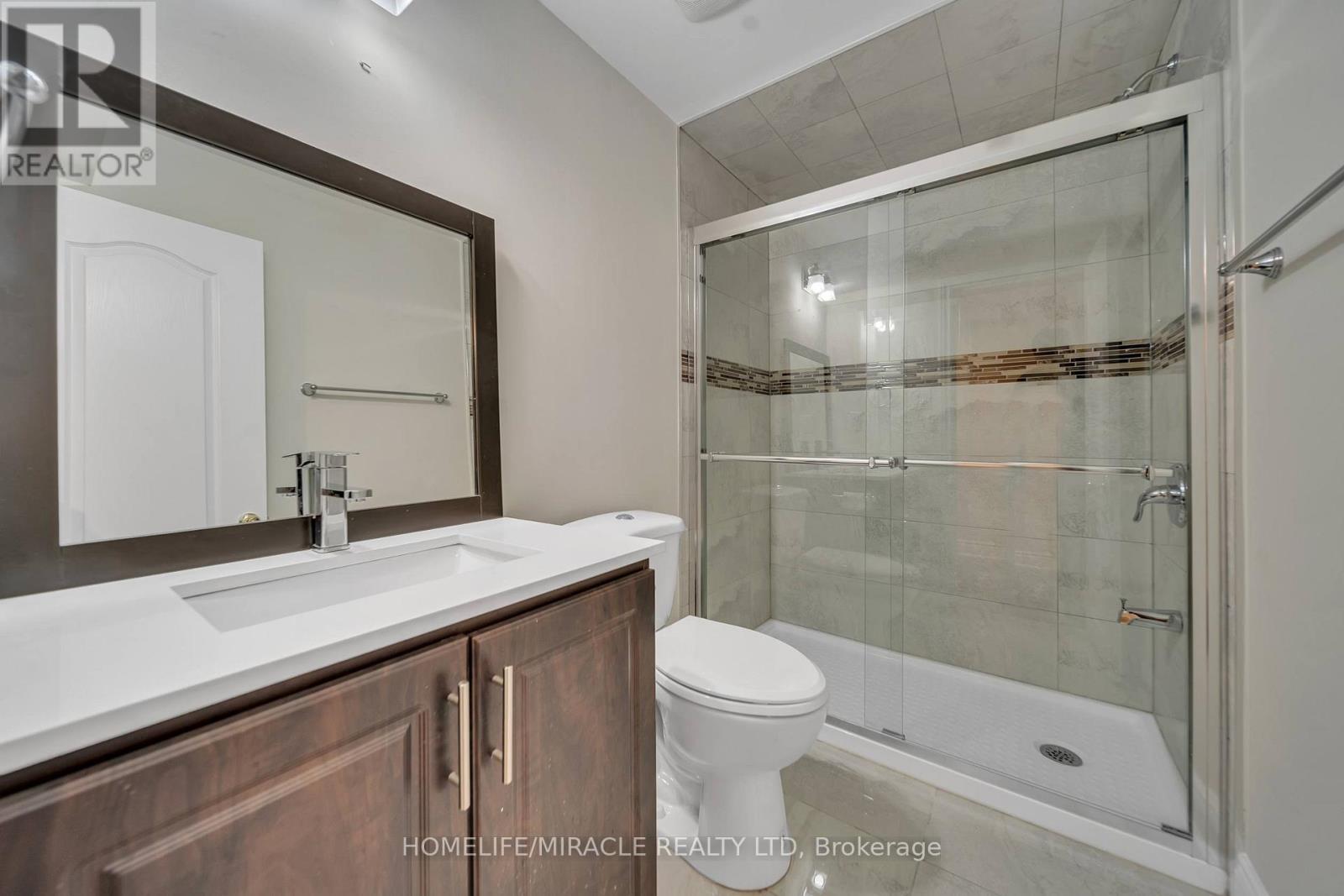 13 BONAVISTA DRIVE - 39