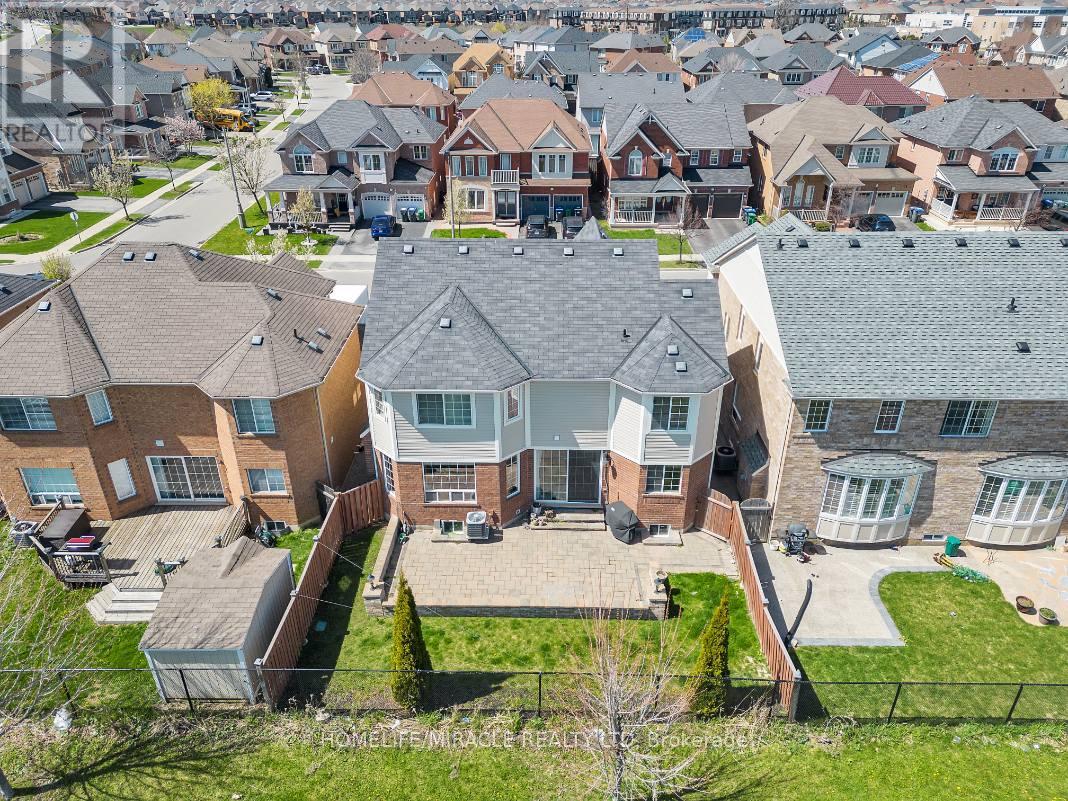 13 BONAVISTA DRIVE - 7