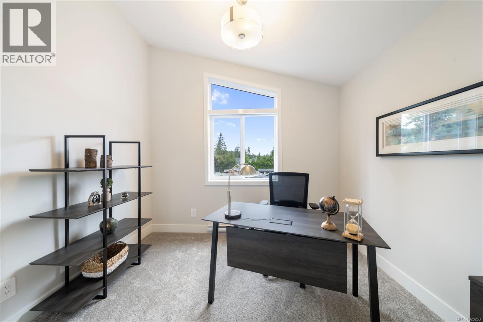 1067 Arcadiawood Lane, Langford