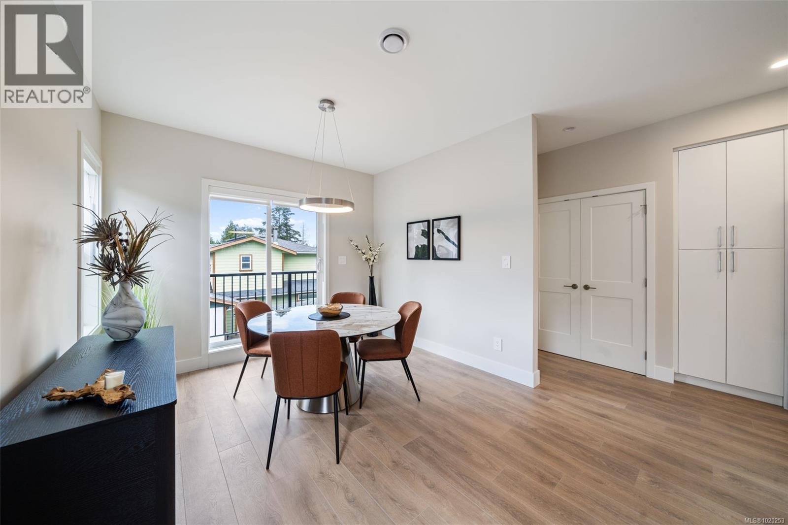 1067 Arcadiawood Lane, Langford