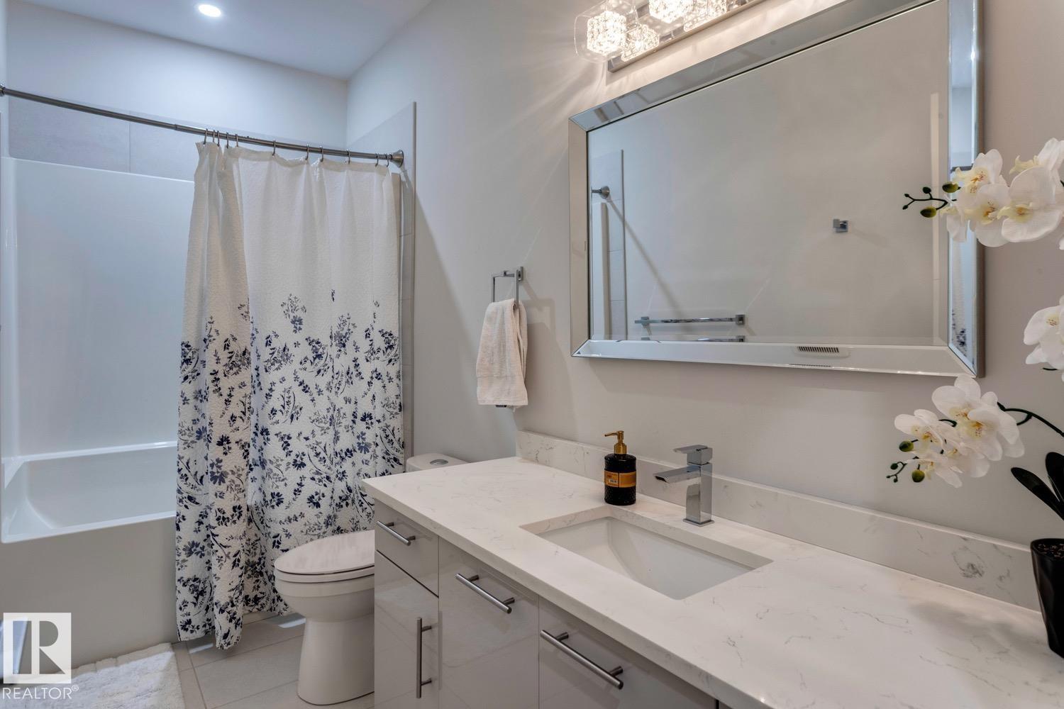 14643 92A AV NW, Edmonton