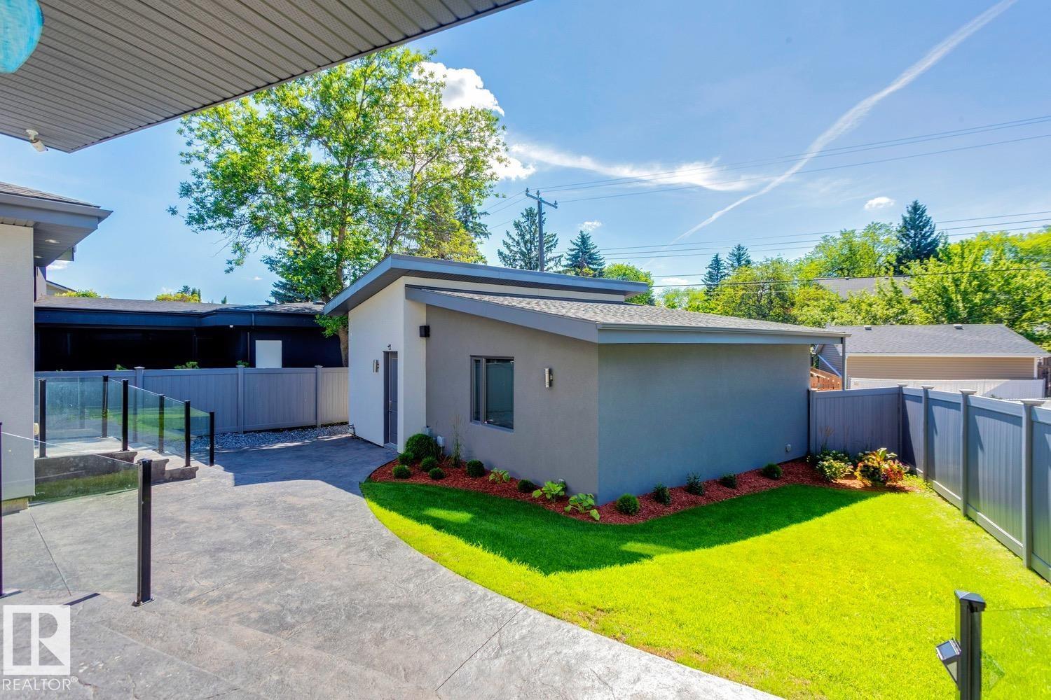 14643 92A AV NW, Edmonton