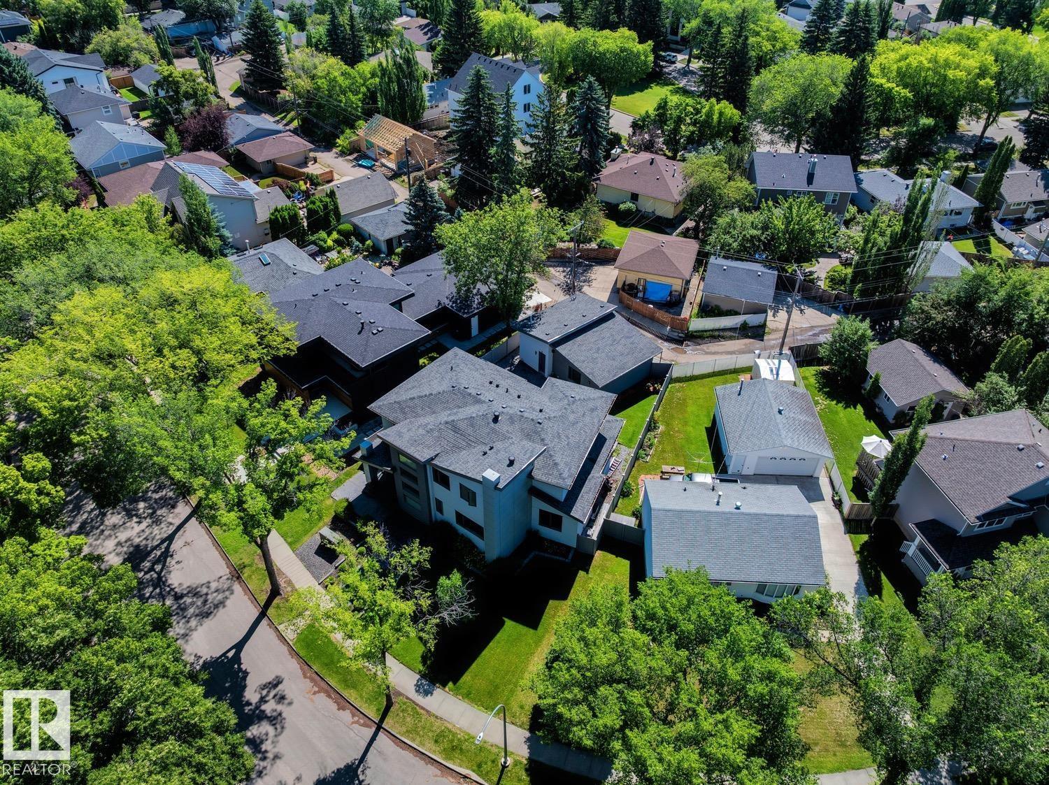 14643 92A AV NW, Edmonton