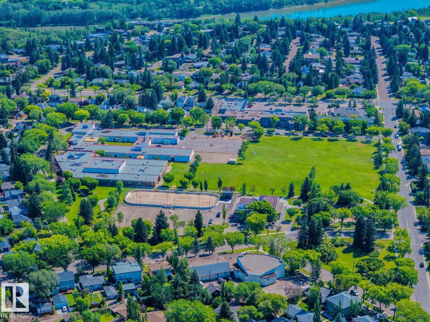 14643 92A AV NW, Edmonton